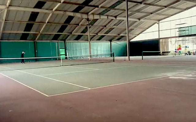 https://www.tennisvalla.it/wp-content/uploads/2023/05/Tennis-Valla-Il-Centro-Campi-02.jpg